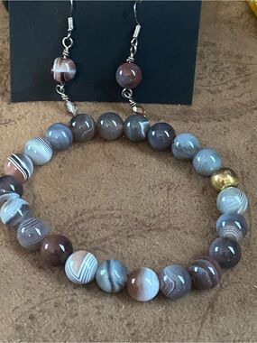 Handmade Botswana Agate Stretch Bracelet & dangle earrings gray, brown, pinkish